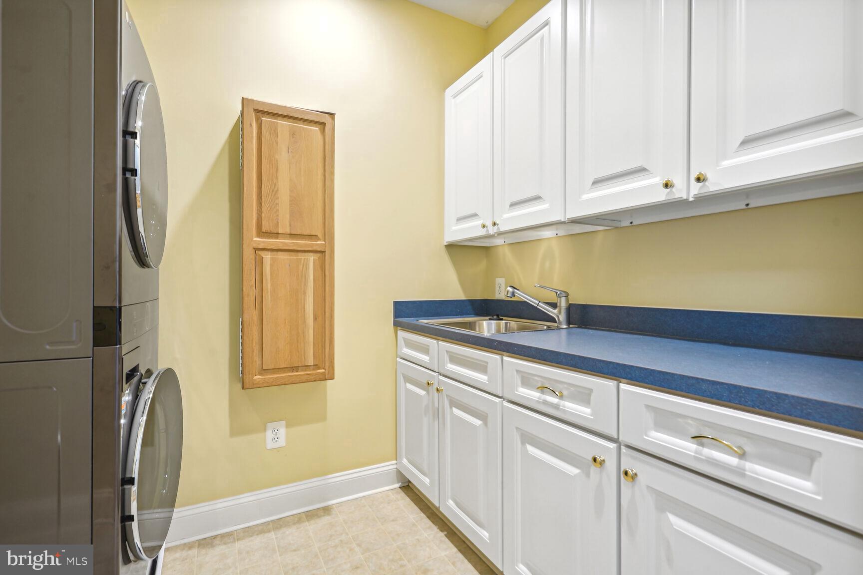 ARLINGTON - Residential