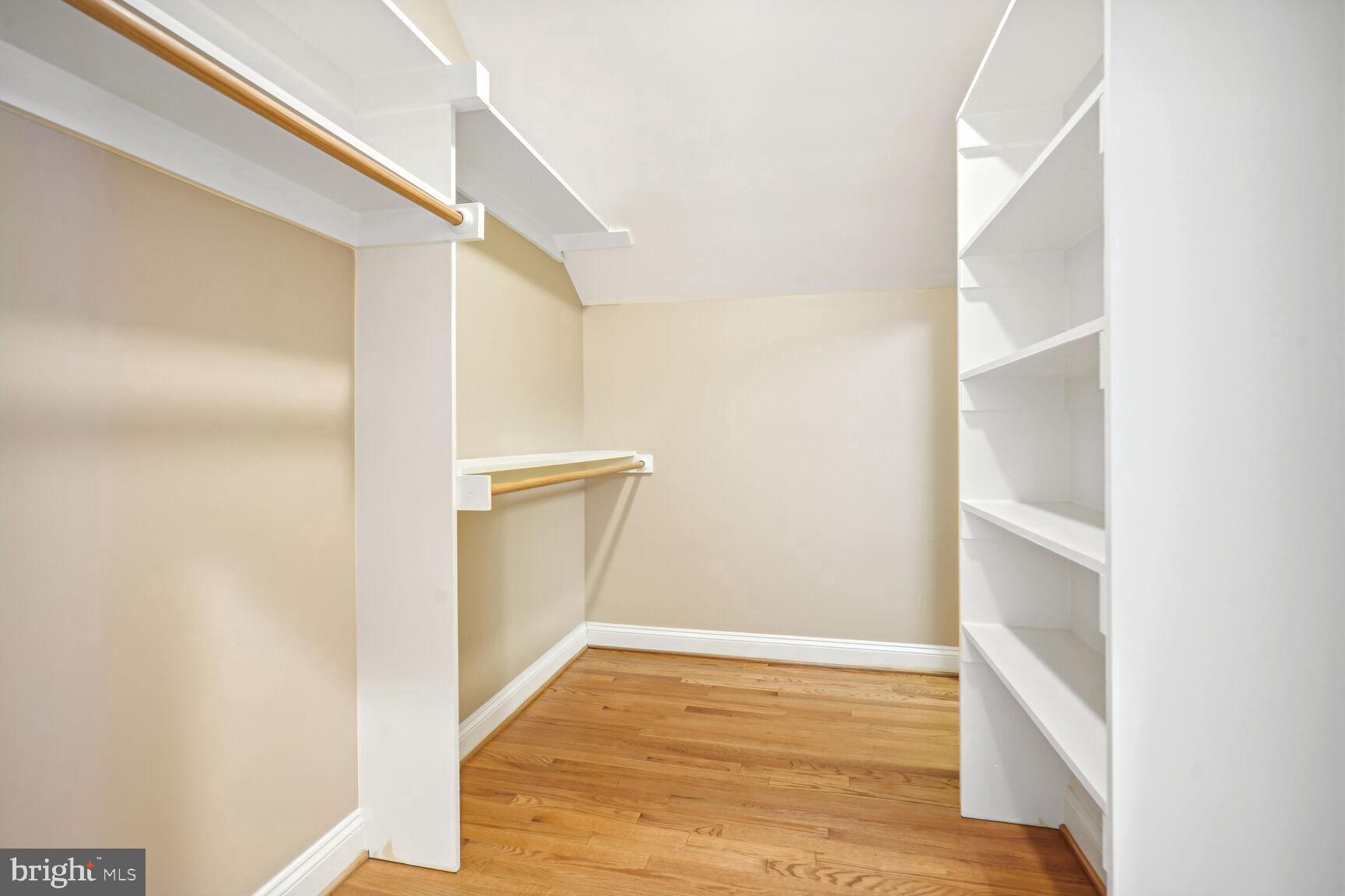 ARLINGTON - Residential