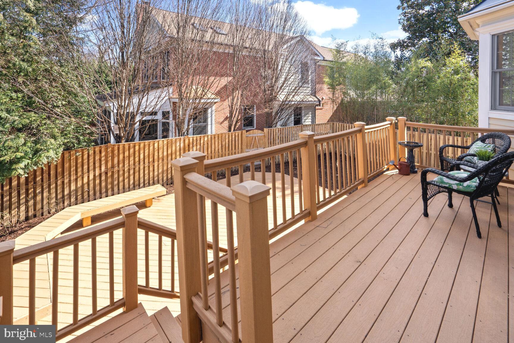 ARLINGTON - Residential