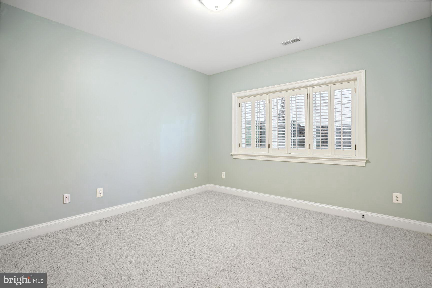 ARLINGTON - Residential