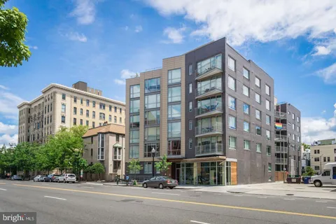 MLS: DCDC2184984