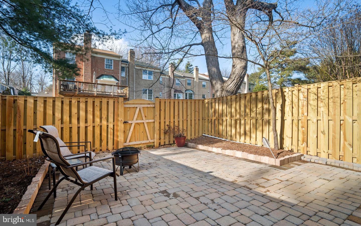 GREENTREE VILLAGE - Residential Lease