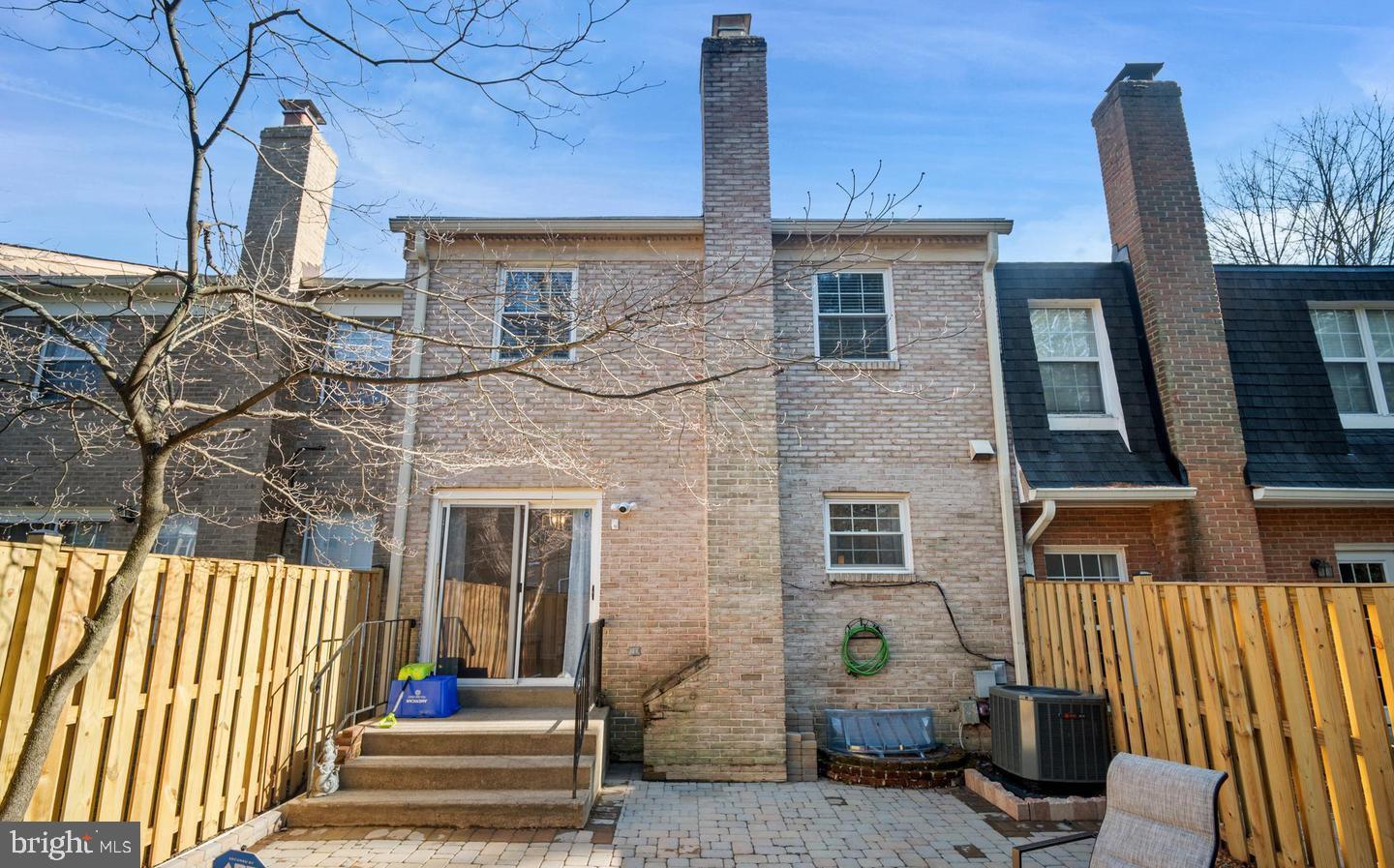 GREENTREE VILLAGE - Residential Lease