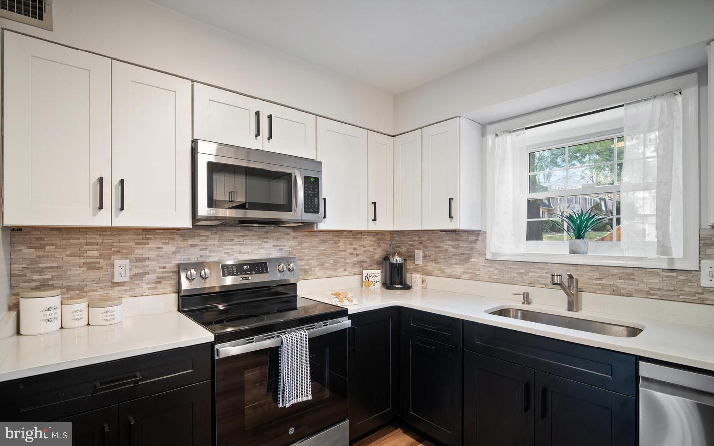 GREENTREE VILLAGE - Residential Lease