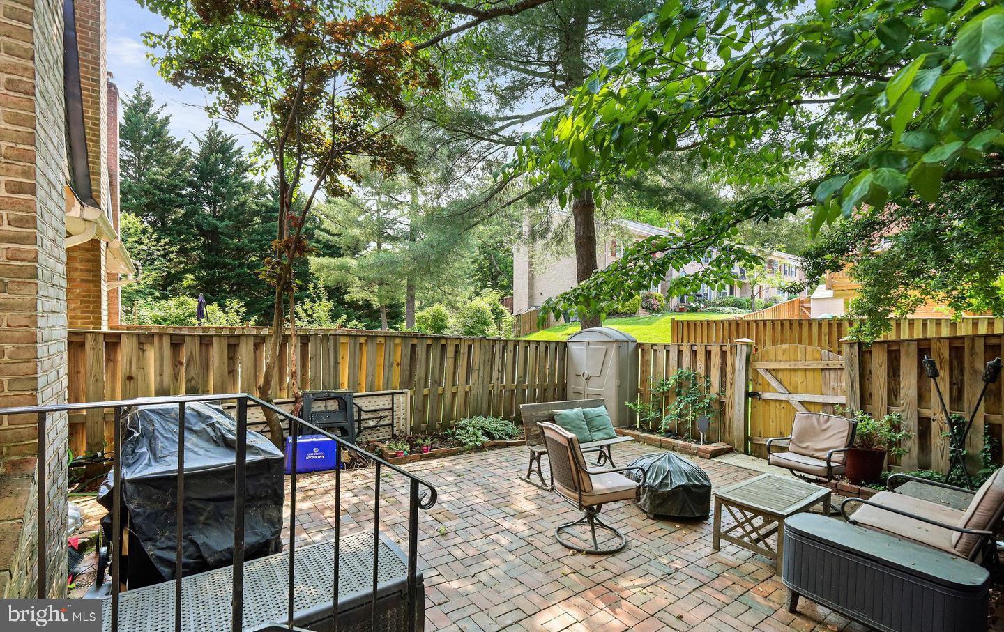 GREENTREE VILLAGE - Residential Lease