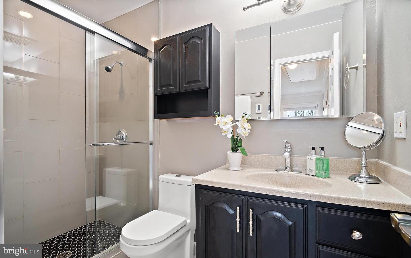 GREENTREE VILLAGE - Residential Lease