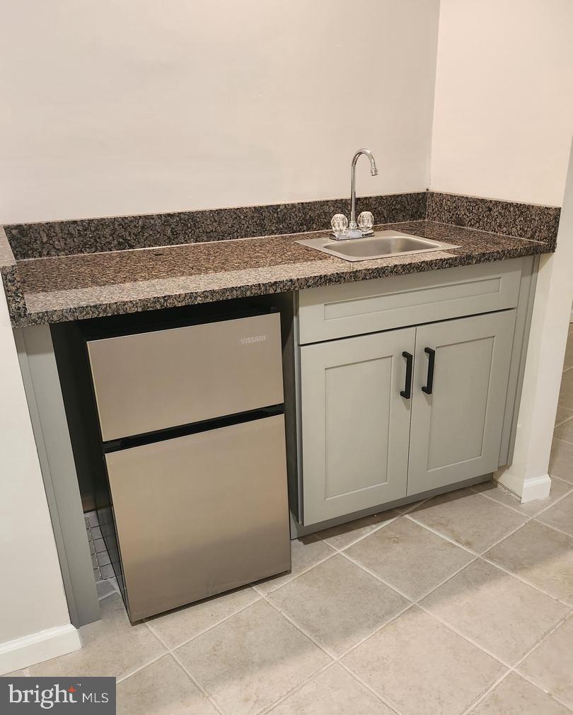 GREENTREE VILLAGE - Residential Lease