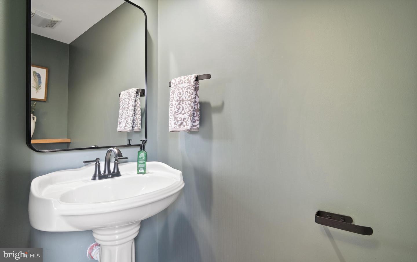 GREENTREE VILLAGE - Residential Lease