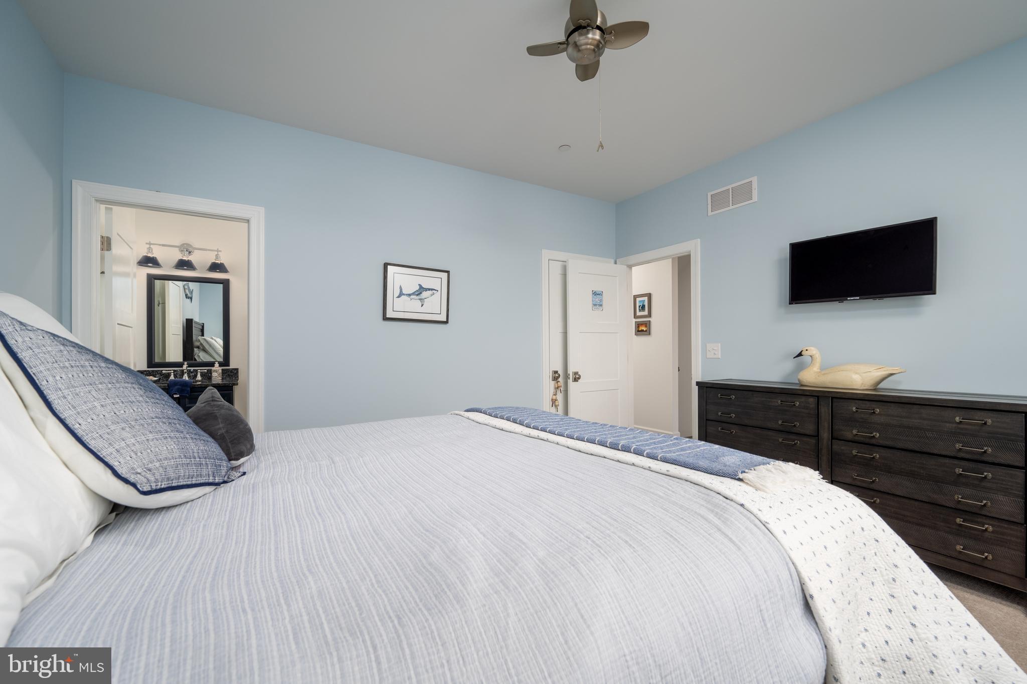 SNUG HARBOR - Residential