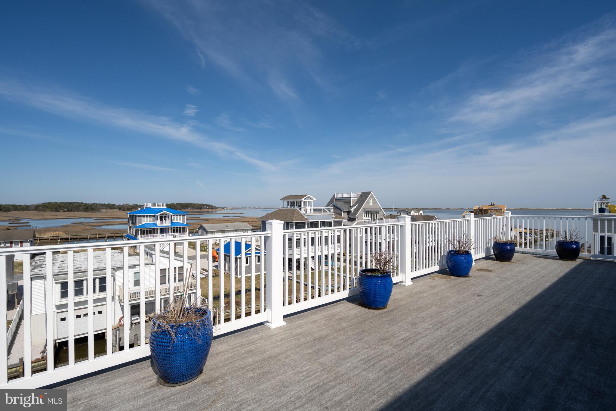 SNUG HARBOR - Residential