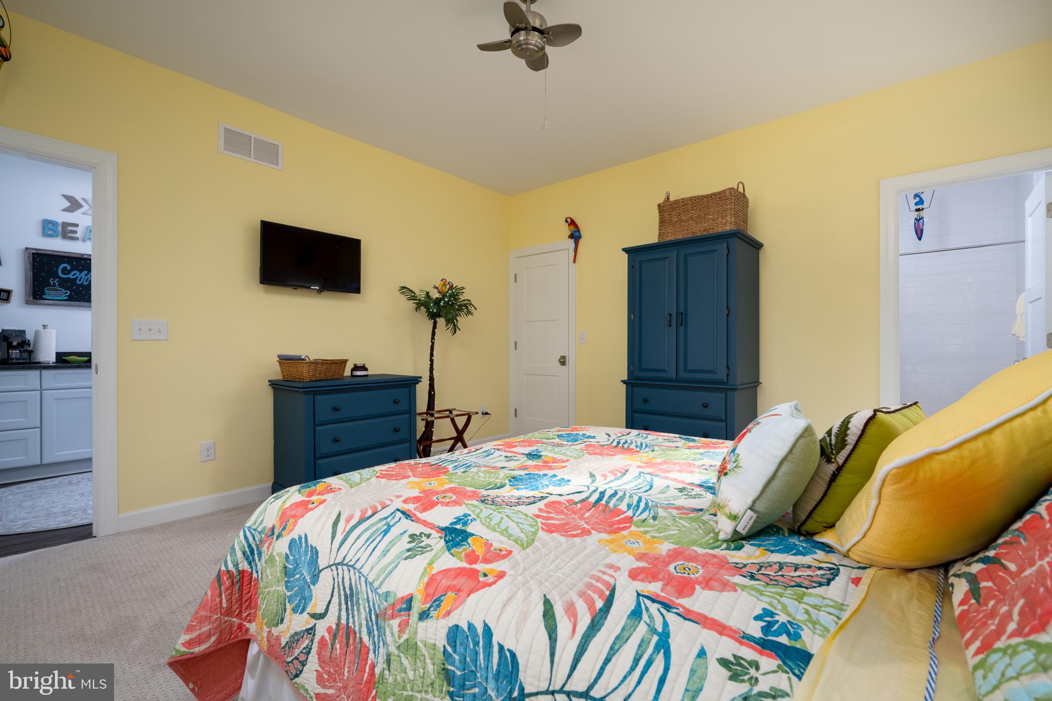 SNUG HARBOR - Residential