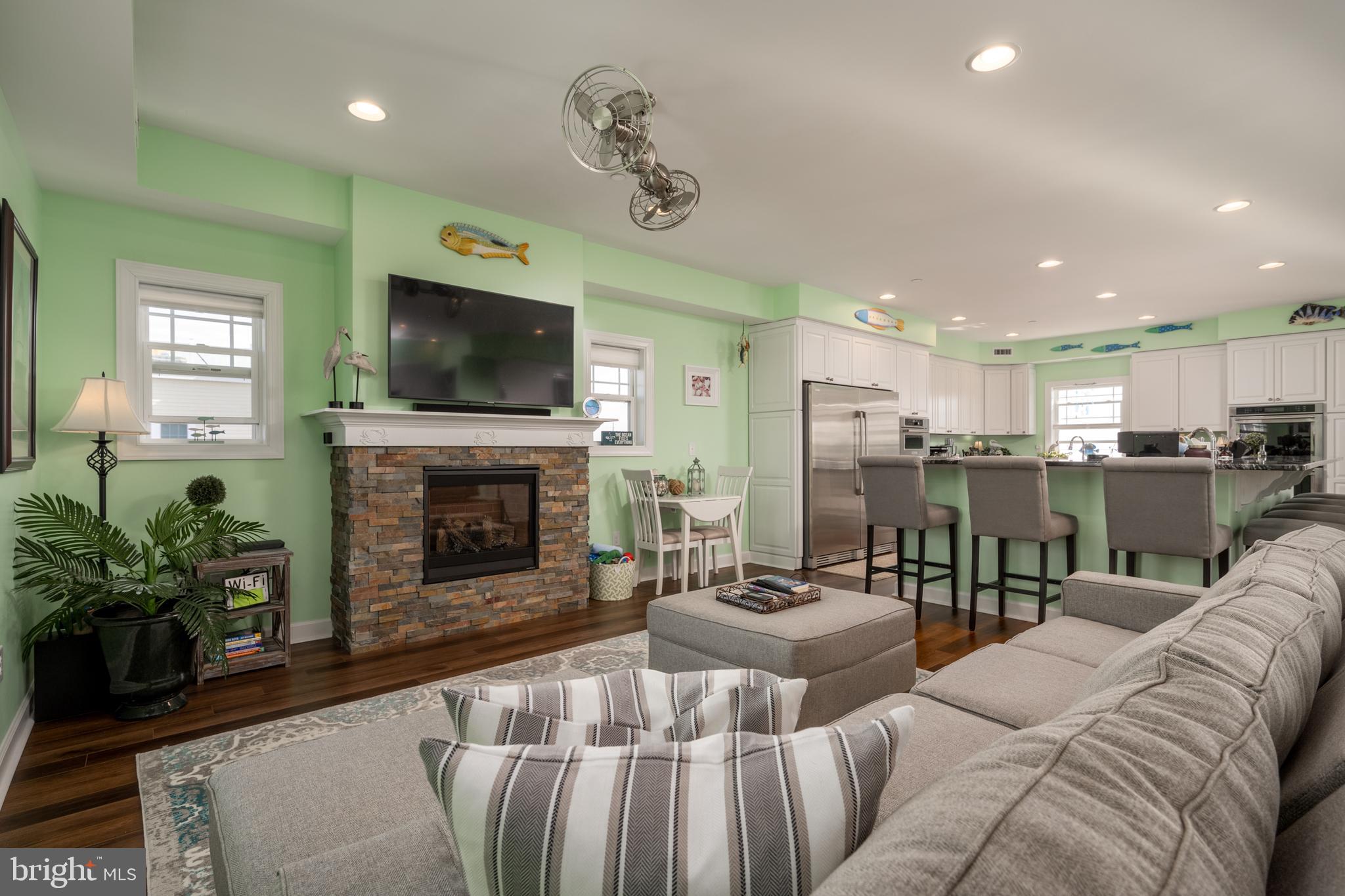 SNUG HARBOR - Residential