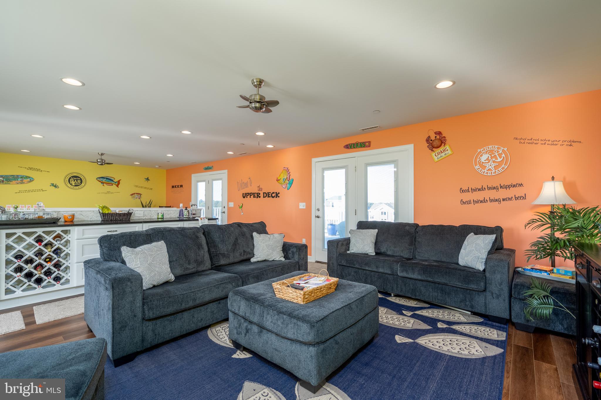 SNUG HARBOR - Residential