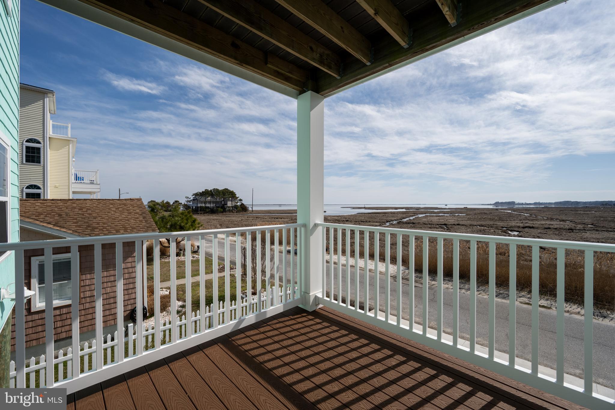 SNUG HARBOR - Residential