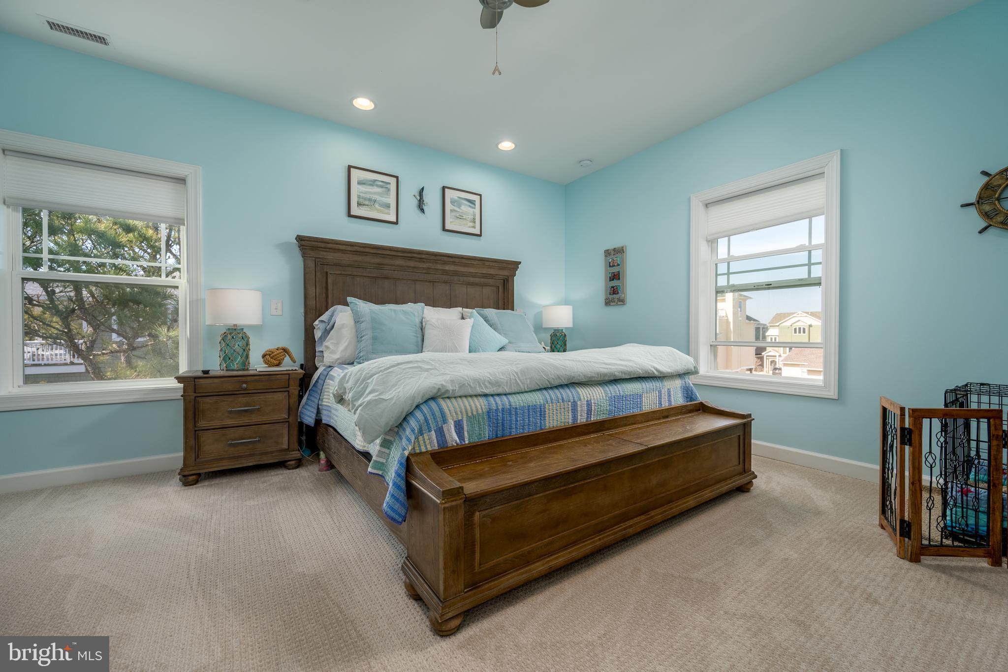 SNUG HARBOR - Residential