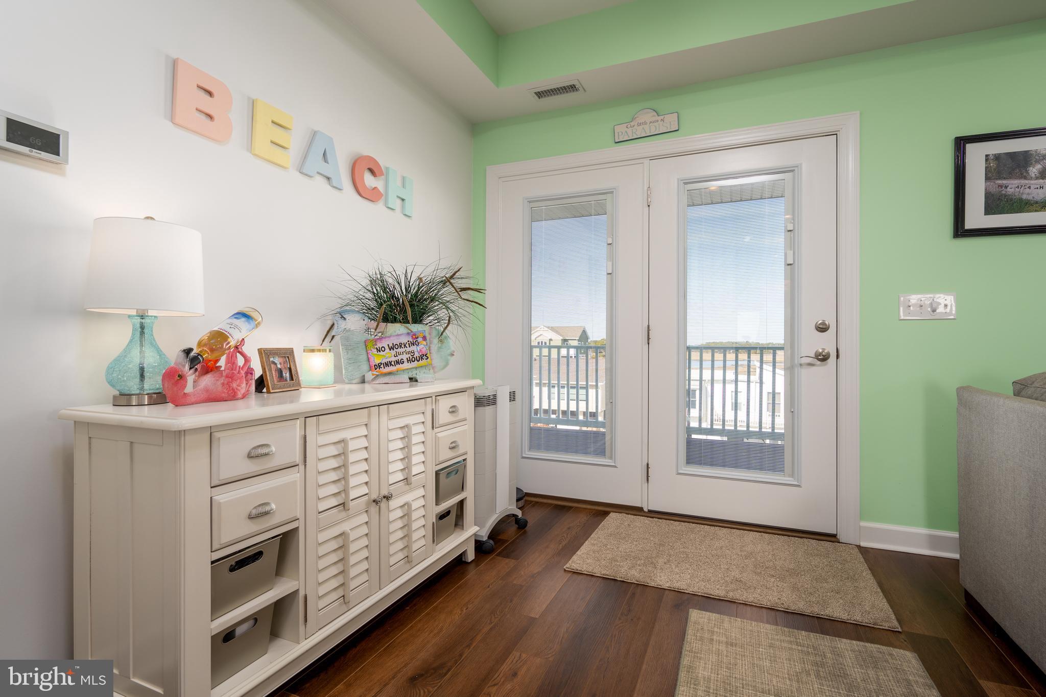 SNUG HARBOR - Residential