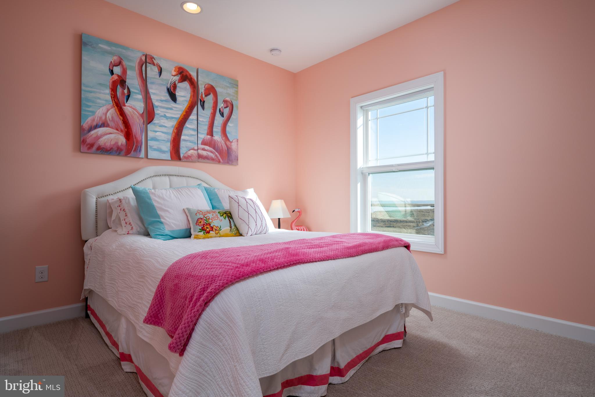 SNUG HARBOR - Residential