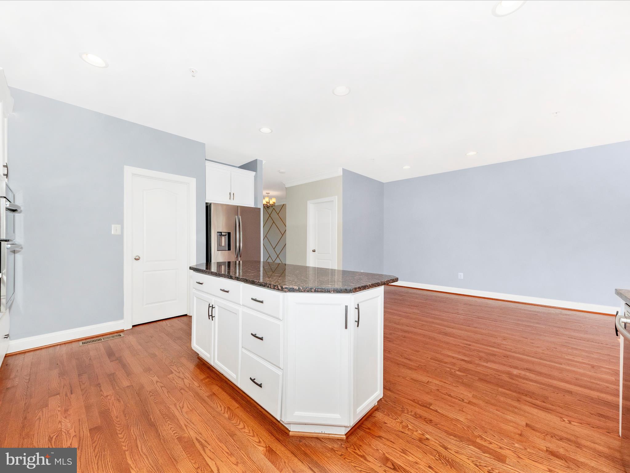 URBANA HIGHLANDS - Residential Lease