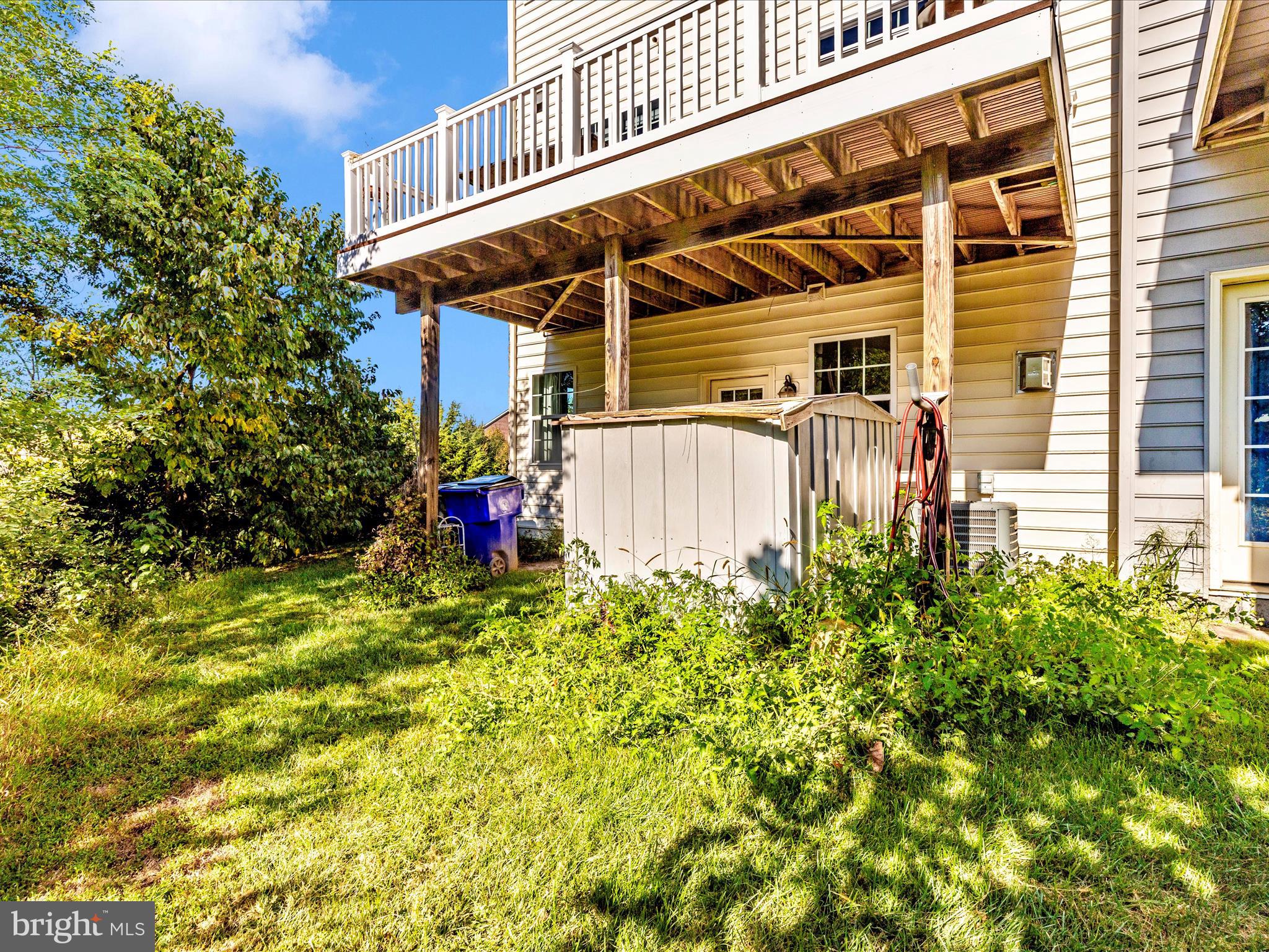 URBANA HIGHLANDS - Residential Lease