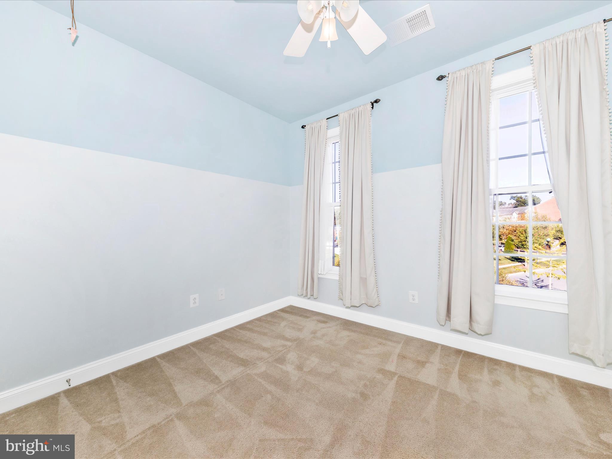 URBANA HIGHLANDS - Residential Lease