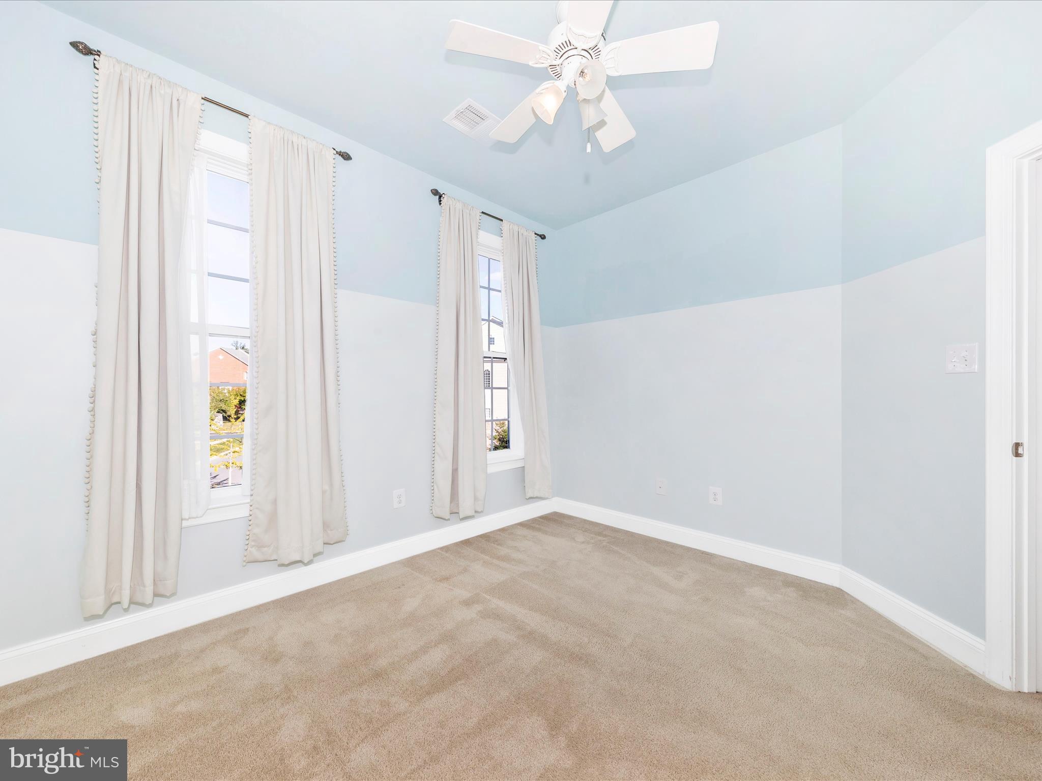 URBANA HIGHLANDS - Residential Lease