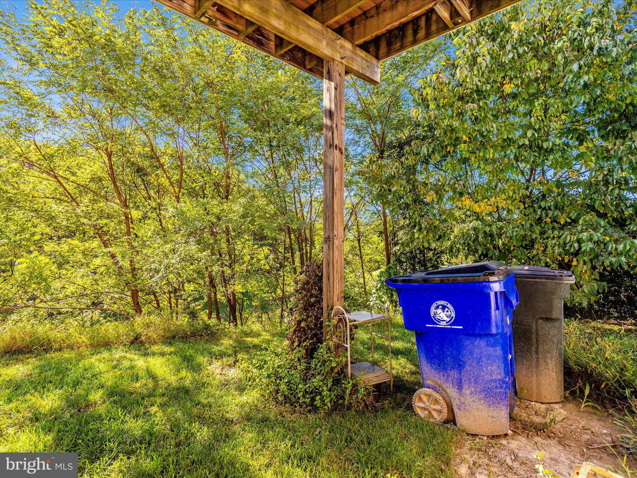 URBANA HIGHLANDS - Residential Lease