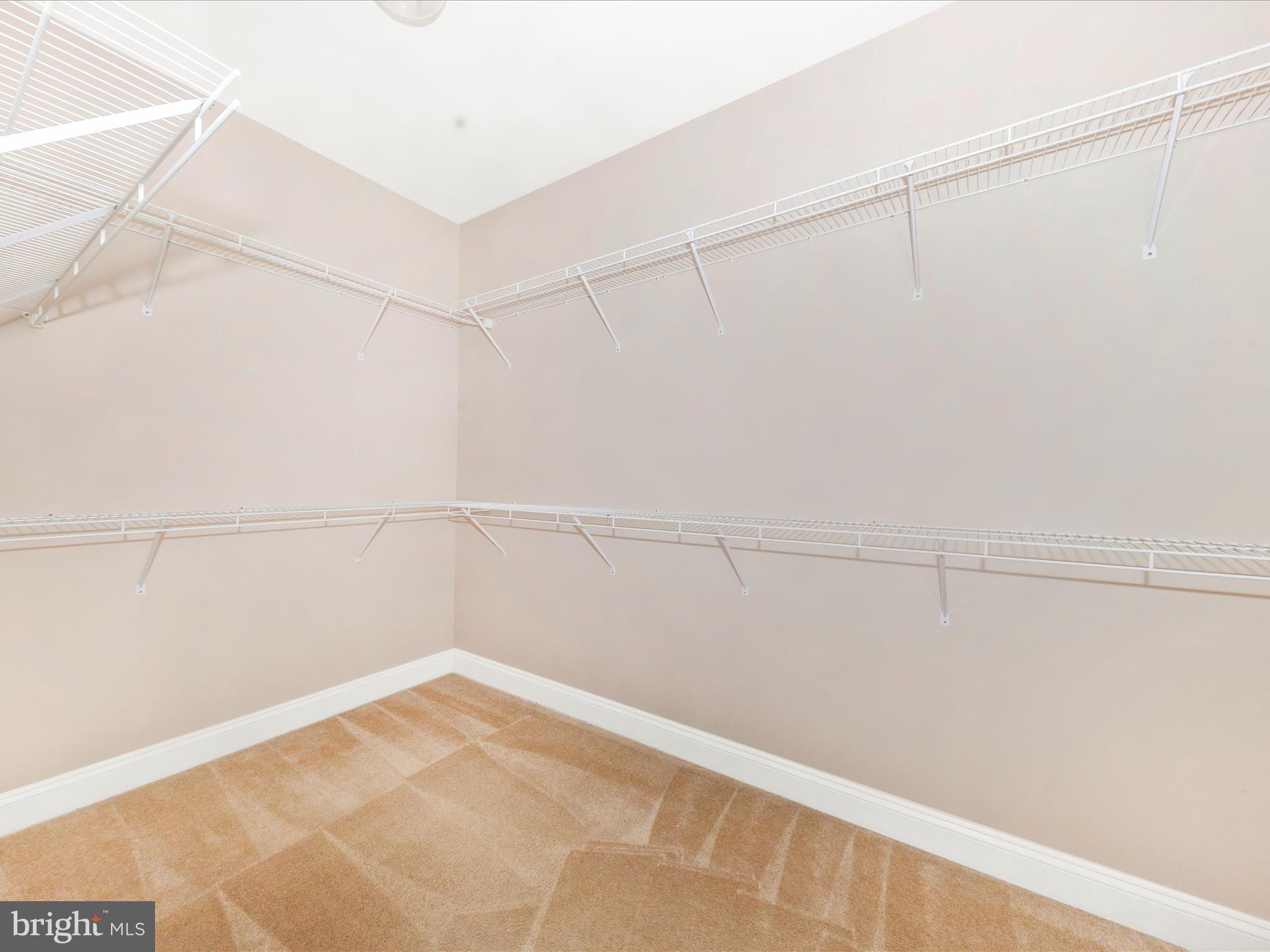 URBANA HIGHLANDS - Residential Lease