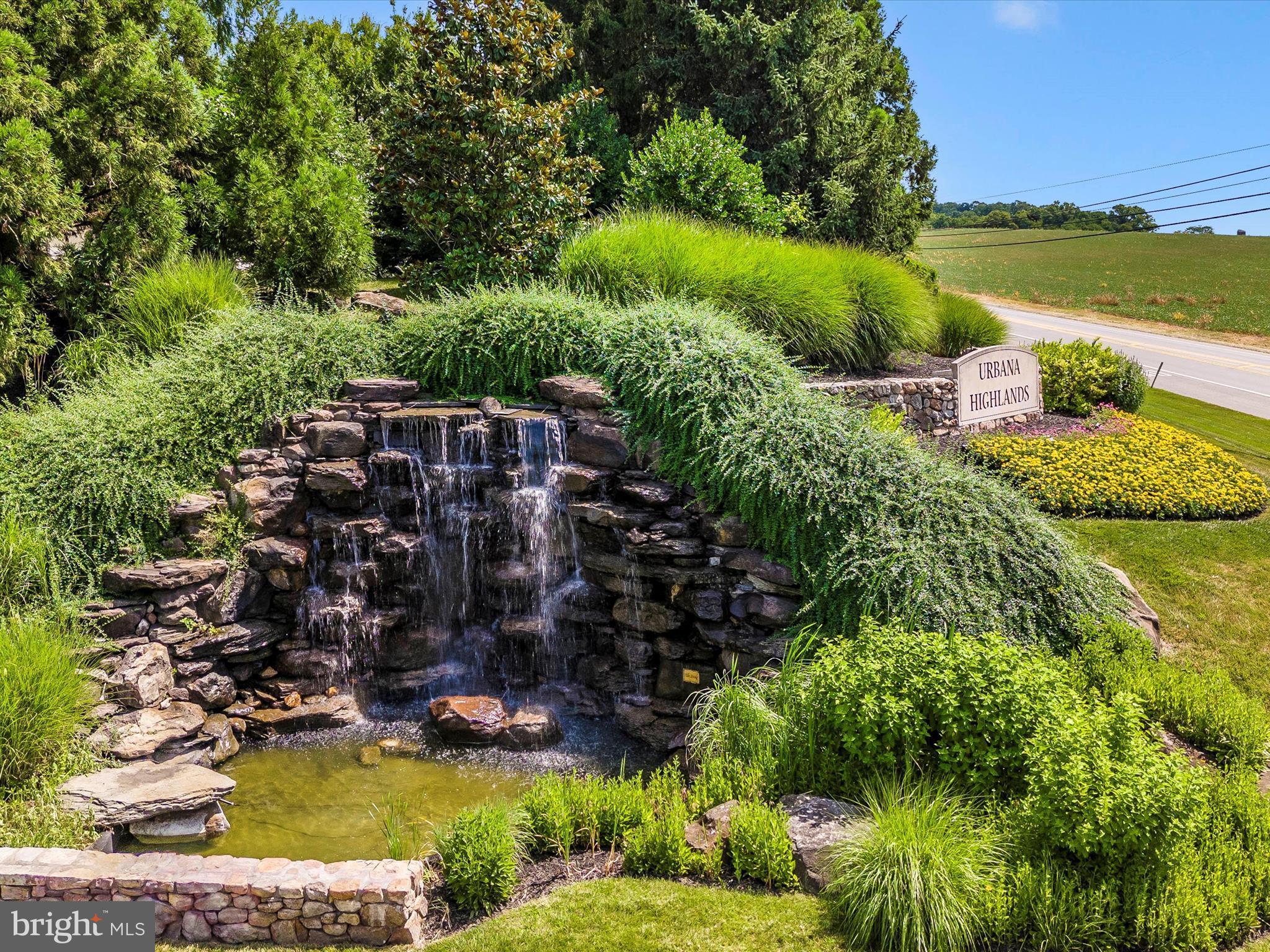 URBANA HIGHLANDS - Residential Lease