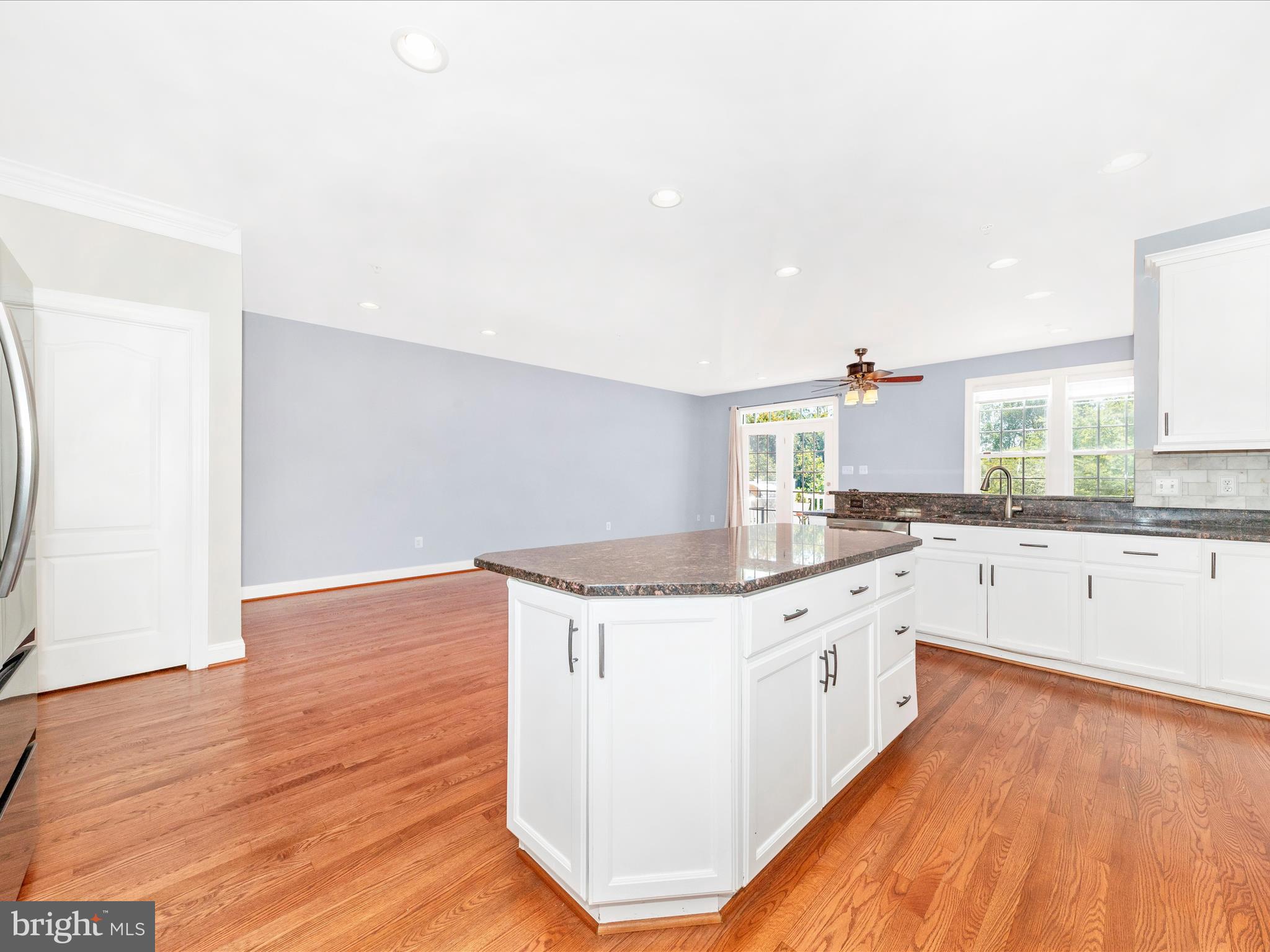 URBANA HIGHLANDS - Residential Lease