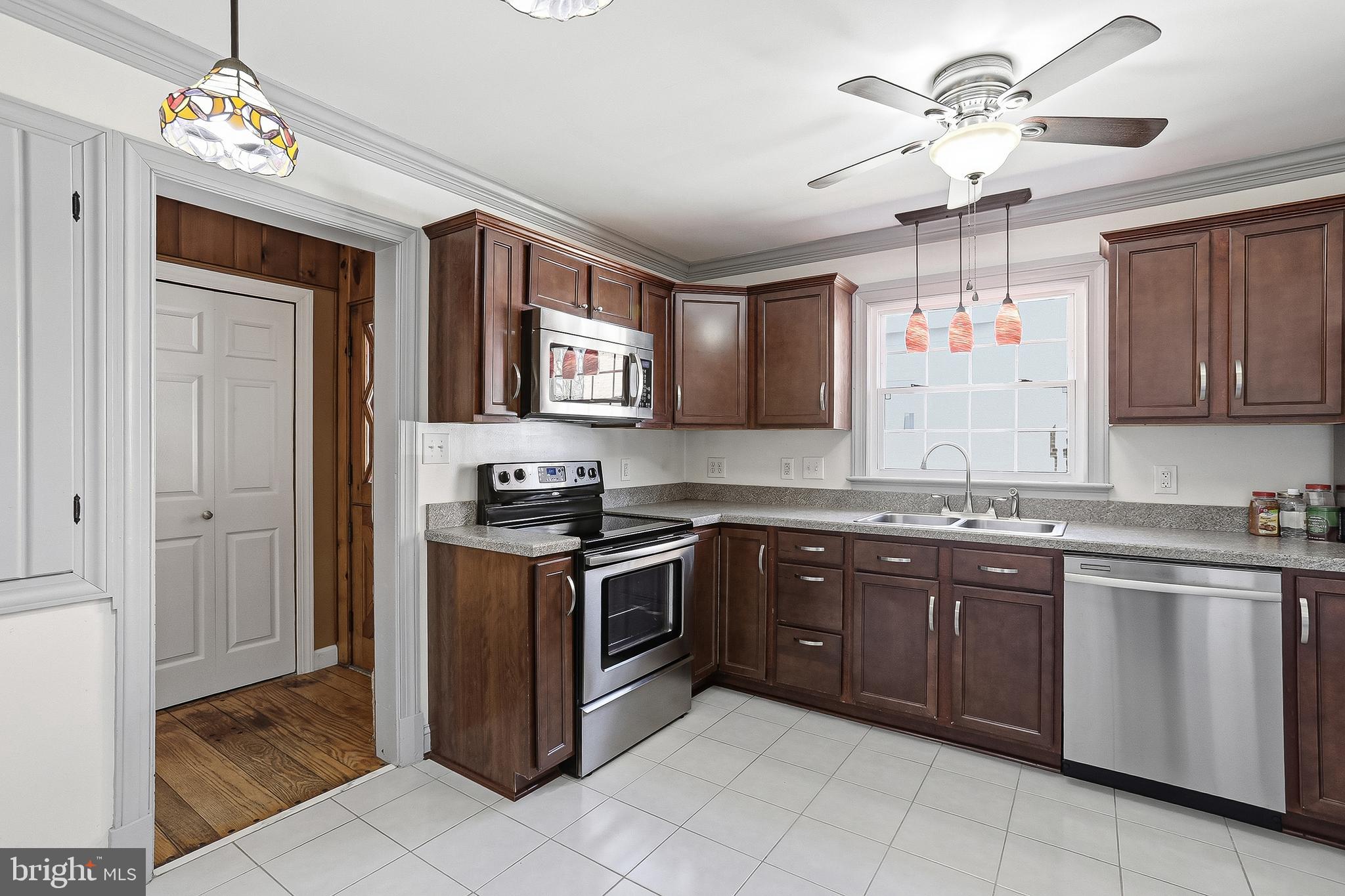 COLLEGE HEIGHTS - Residential