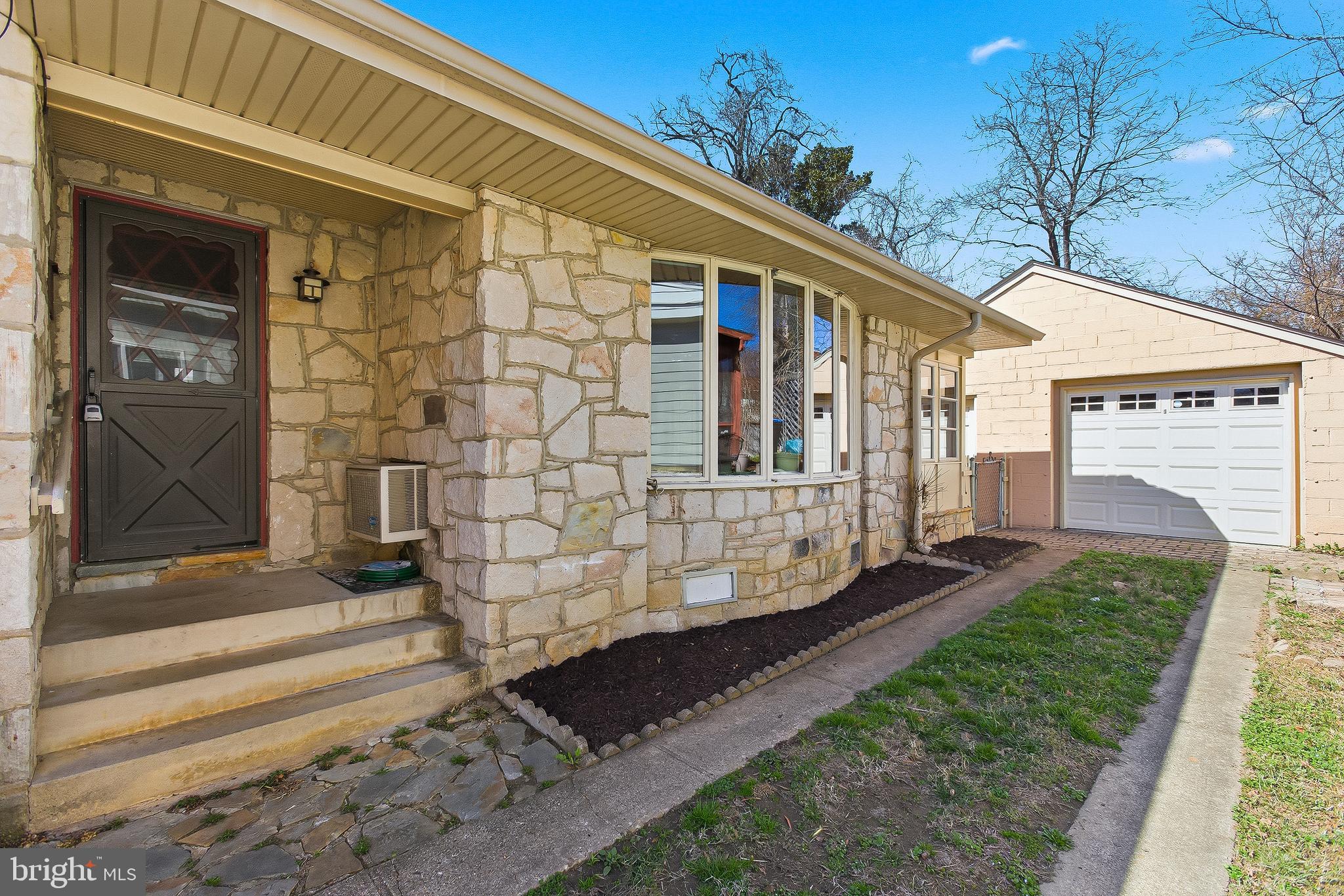 COLLEGE HEIGHTS - Residential