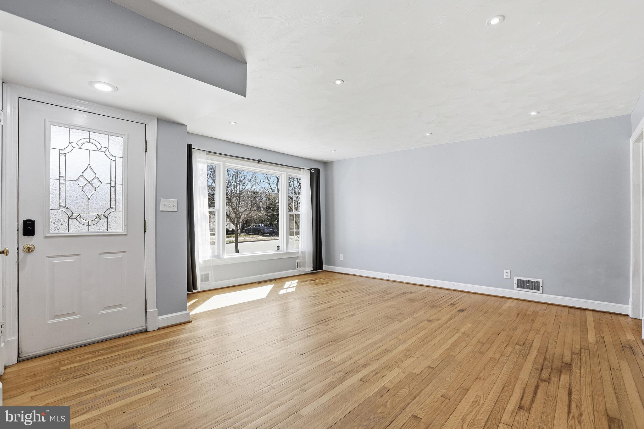 COLLEGE HEIGHTS - Residential