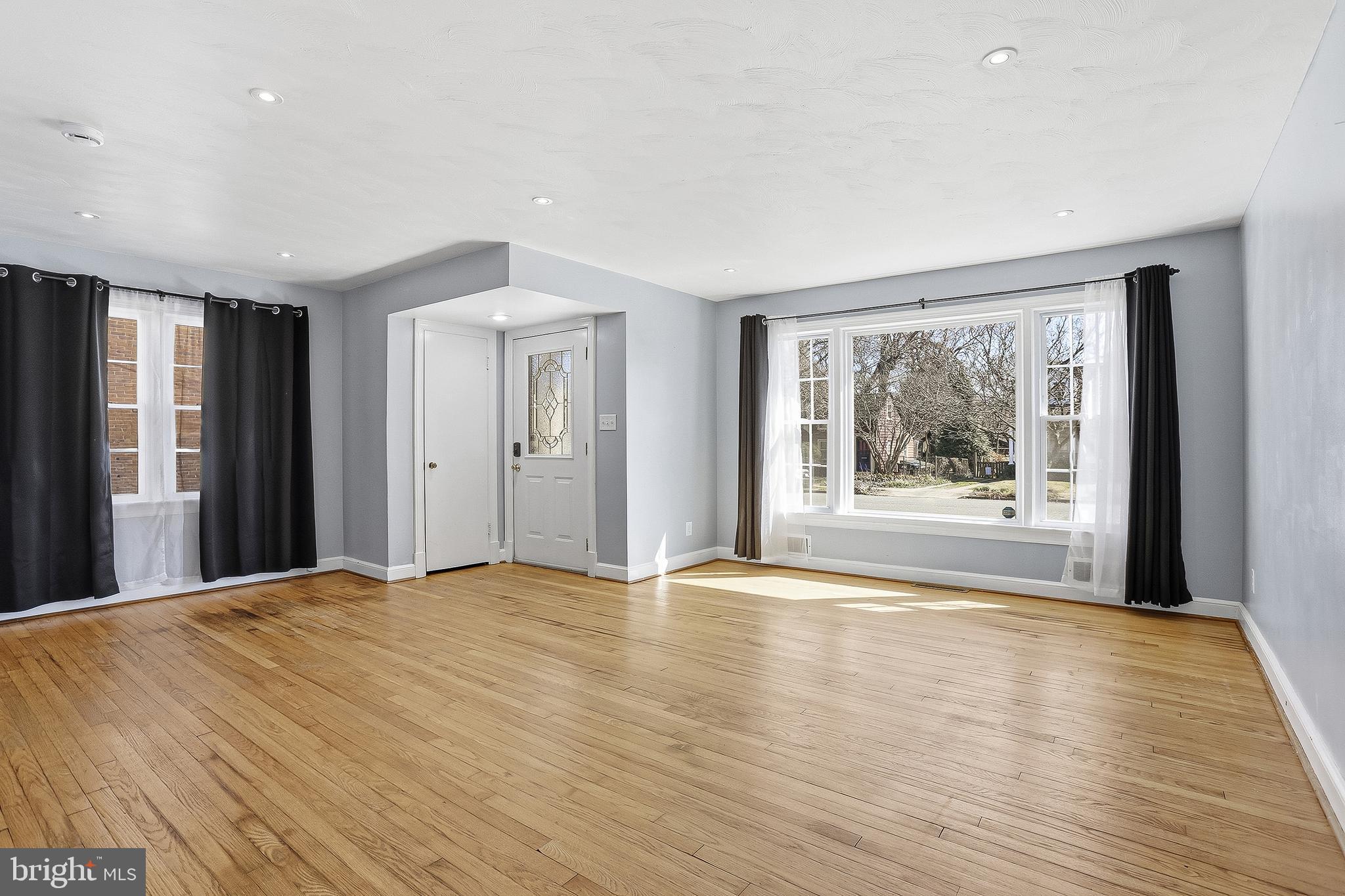 COLLEGE HEIGHTS - Residential