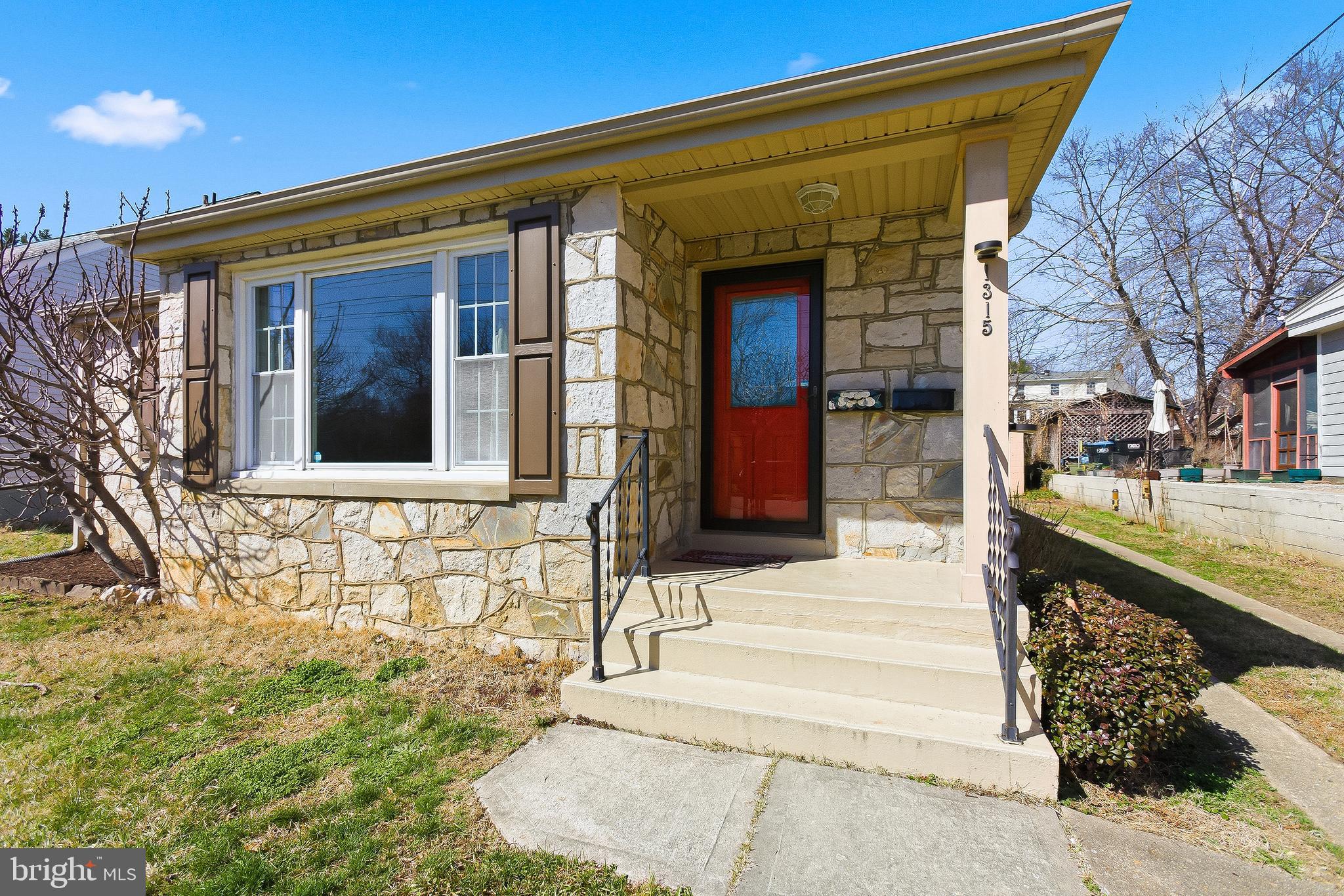 COLLEGE HEIGHTS - Residential