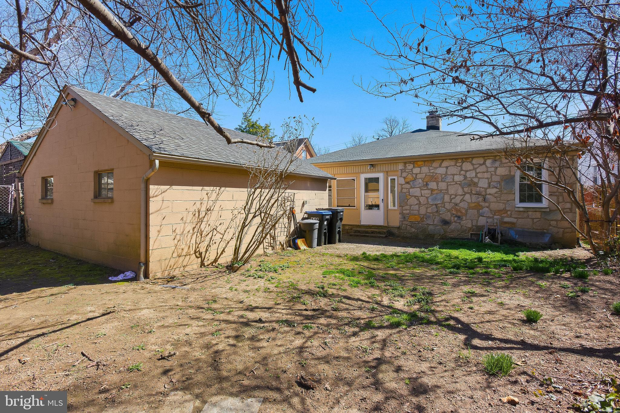 COLLEGE HEIGHTS - Residential