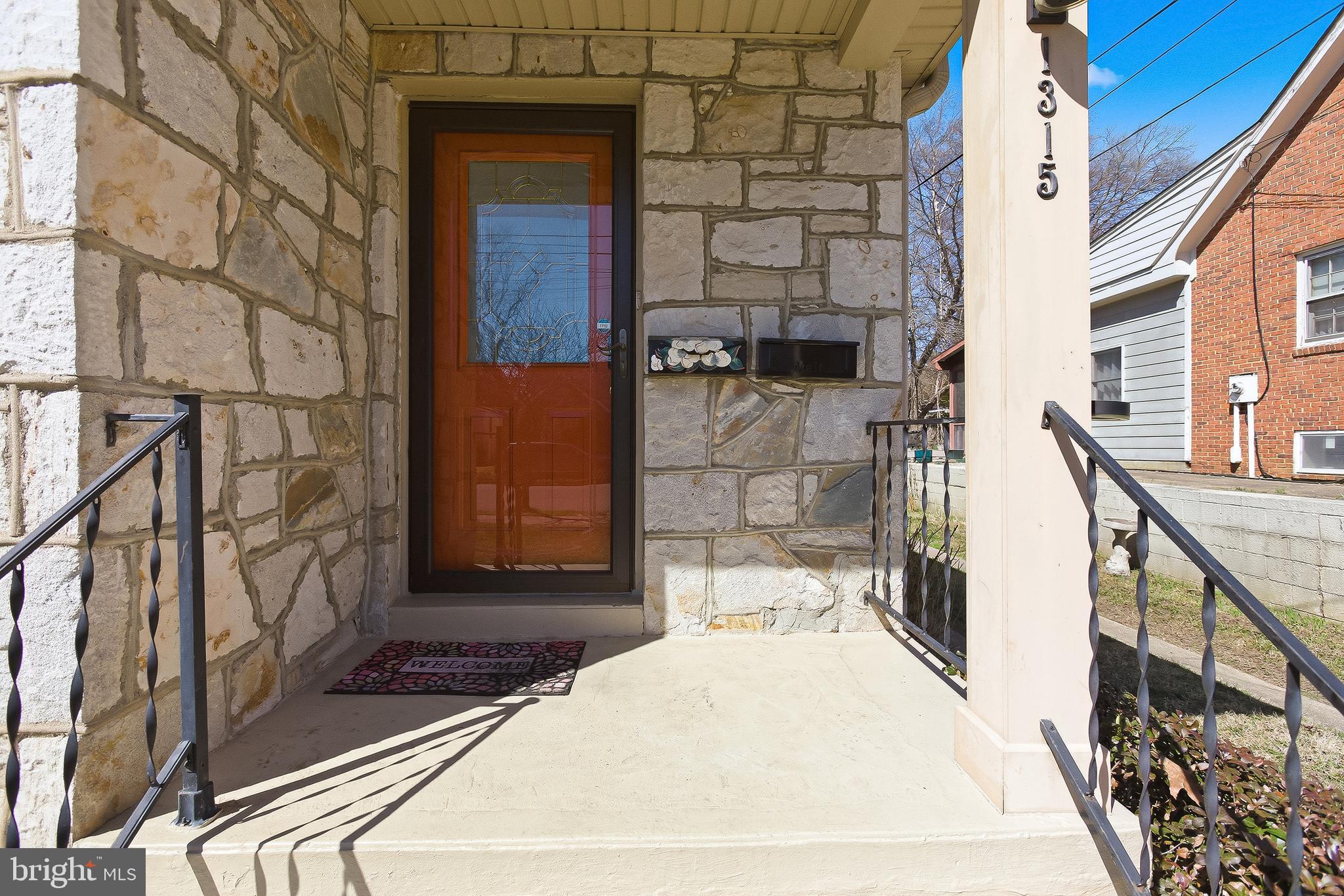 COLLEGE HEIGHTS - Residential