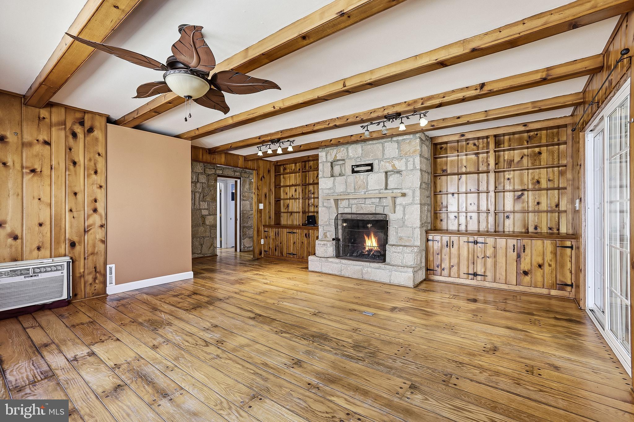 COLLEGE HEIGHTS - Residential