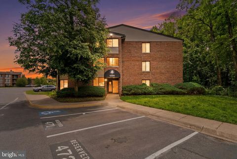Photo of 13200 Chalet Place #10-102, GERMANTOWN, MD 20874 (MLS # MDMC2238178)