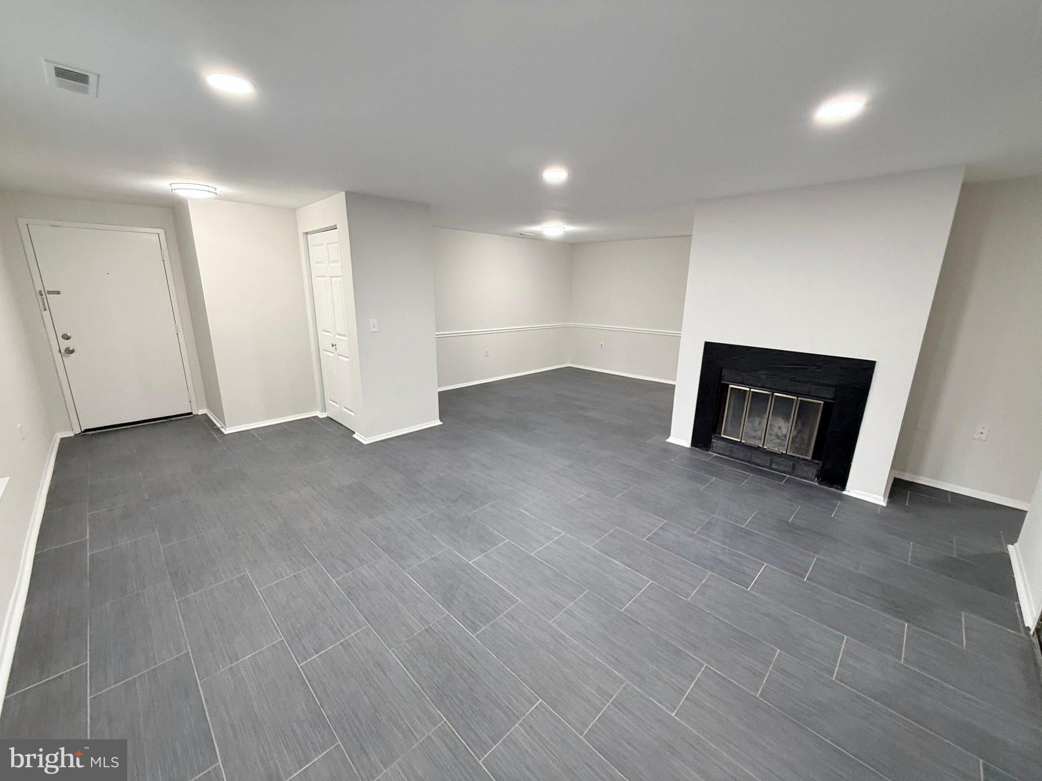 13200 CHALET PLACE 10-102