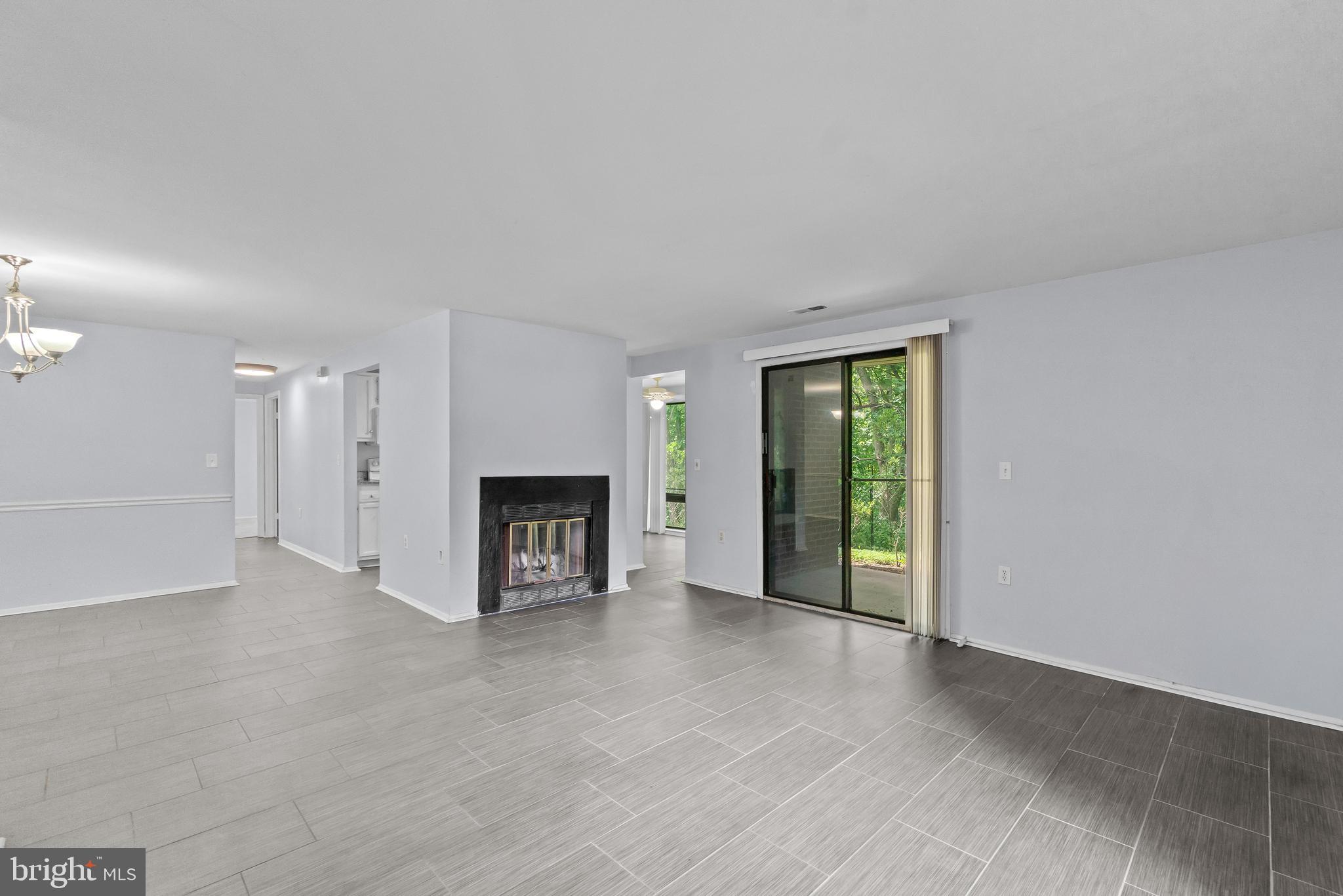 13200 CHALET PLACE 10-102