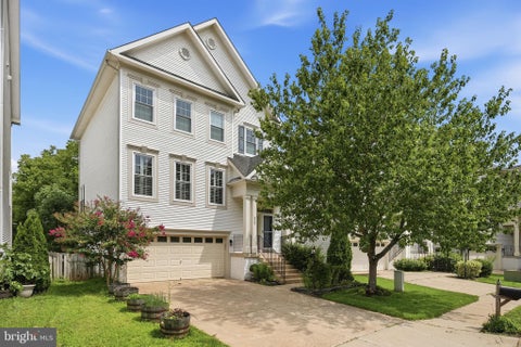 Photo of 8605 Webster Tavern Way, MANASSAS, VA 20109 (MLS # VAPW2118014)