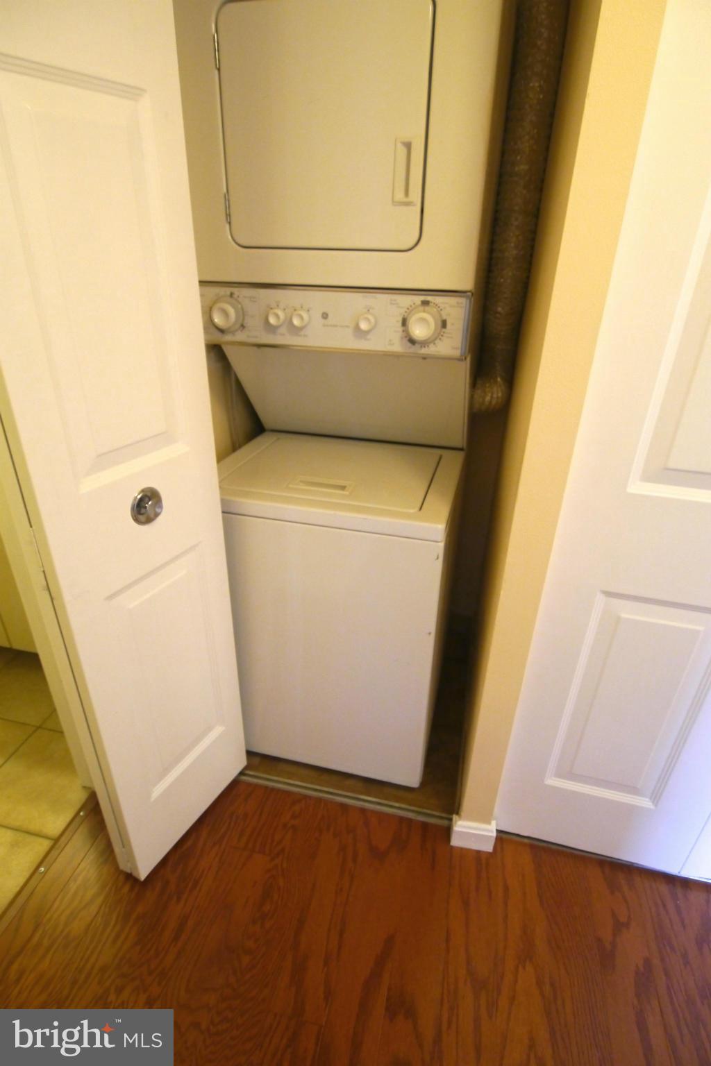 GROSVENOR PARK - Residential Lease