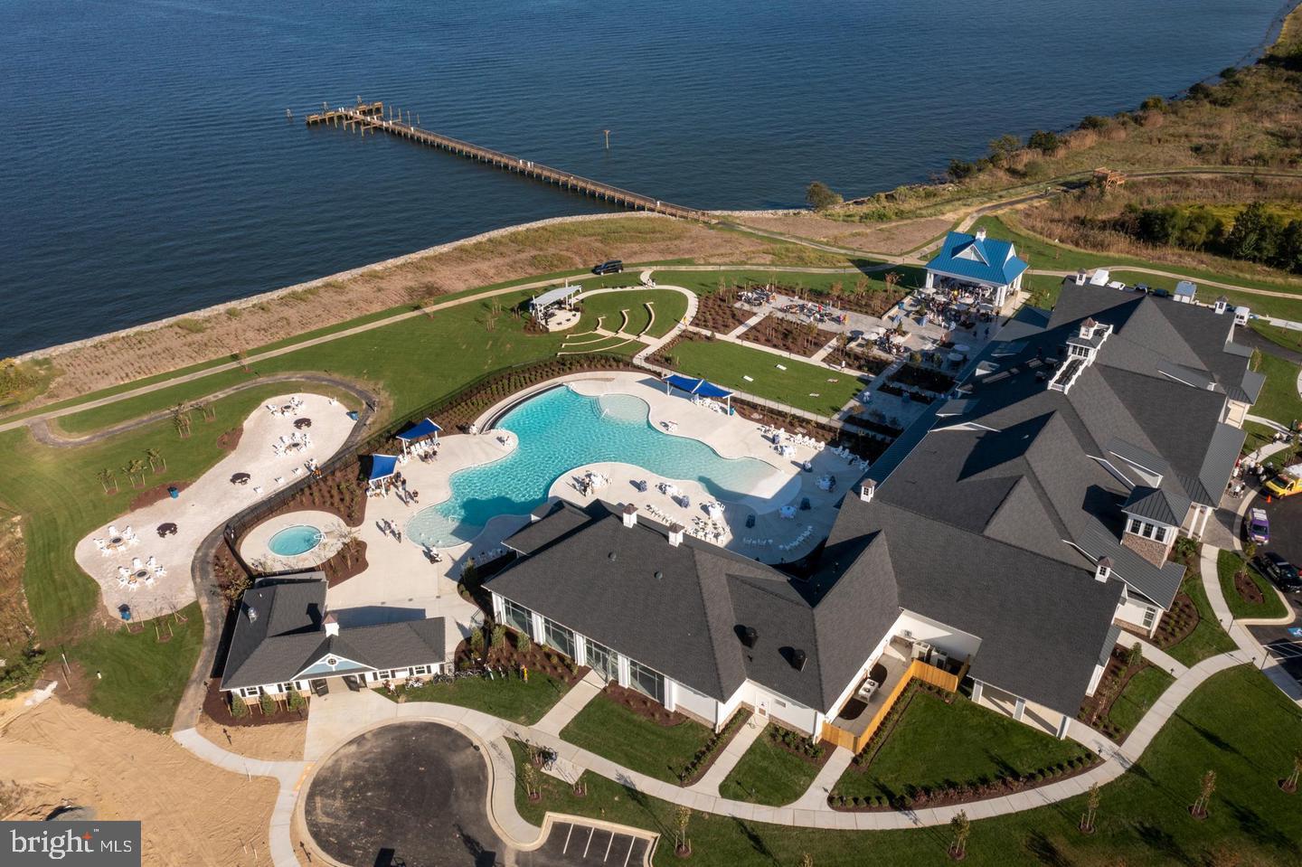 FOUR SEASONS AT KENT ISLAND - Residential