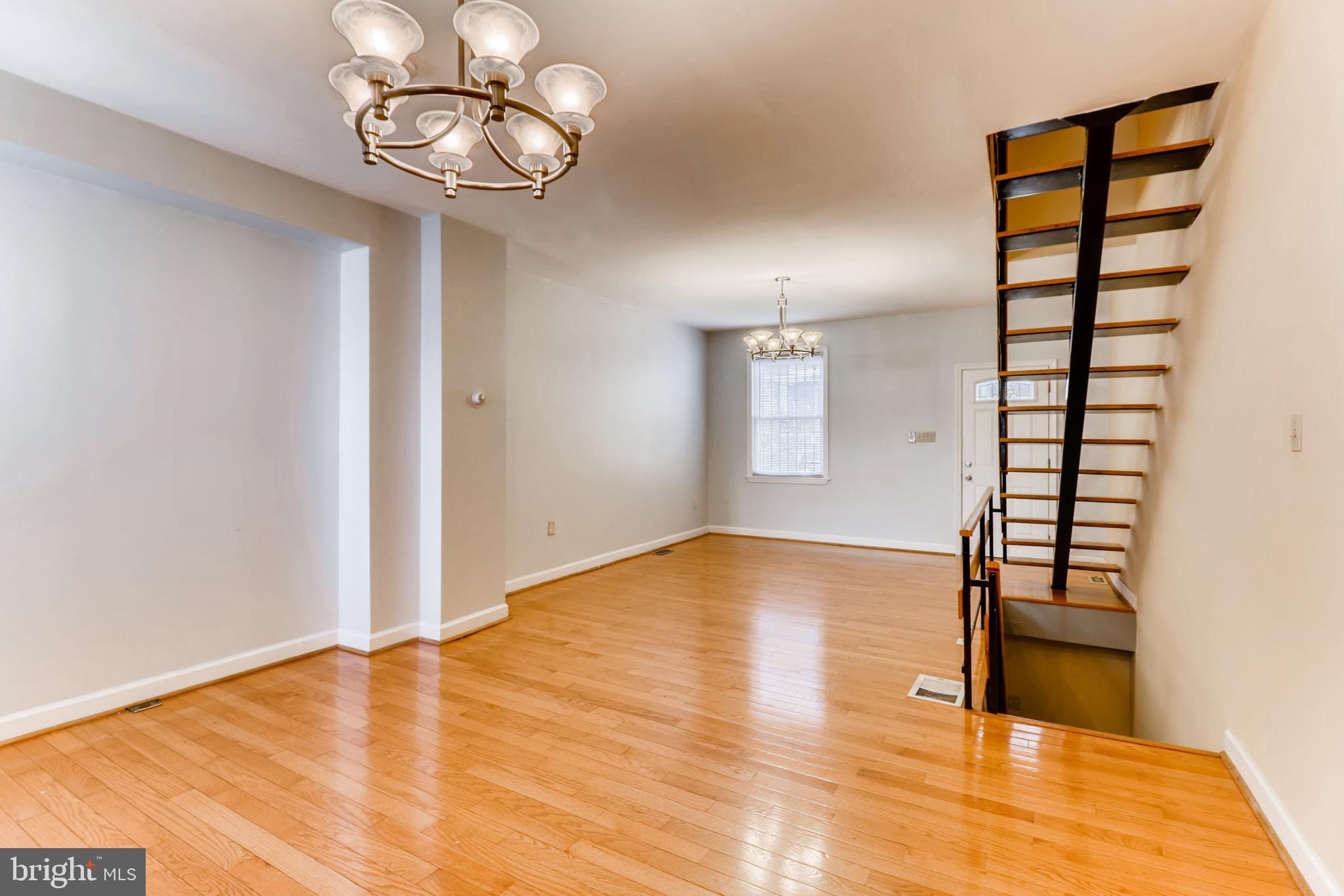 GREEKTOWN - Residential