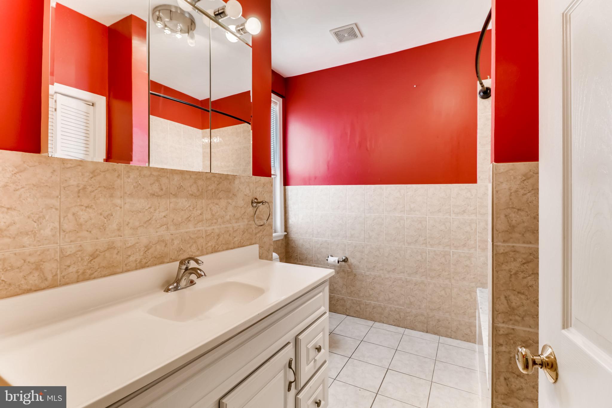 GREEKTOWN - Residential