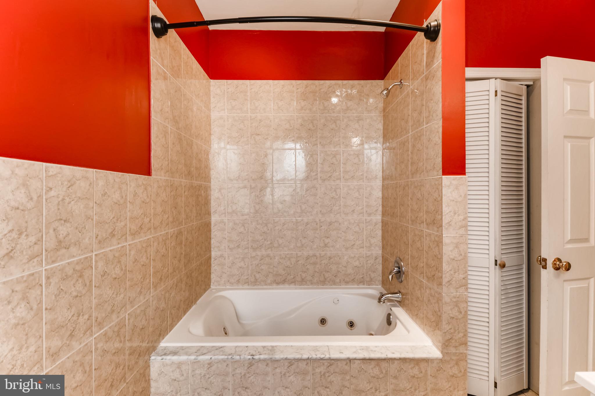 GREEKTOWN - Residential