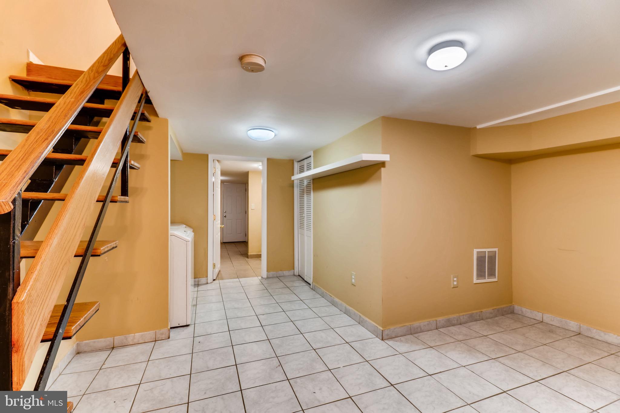 GREEKTOWN - Residential