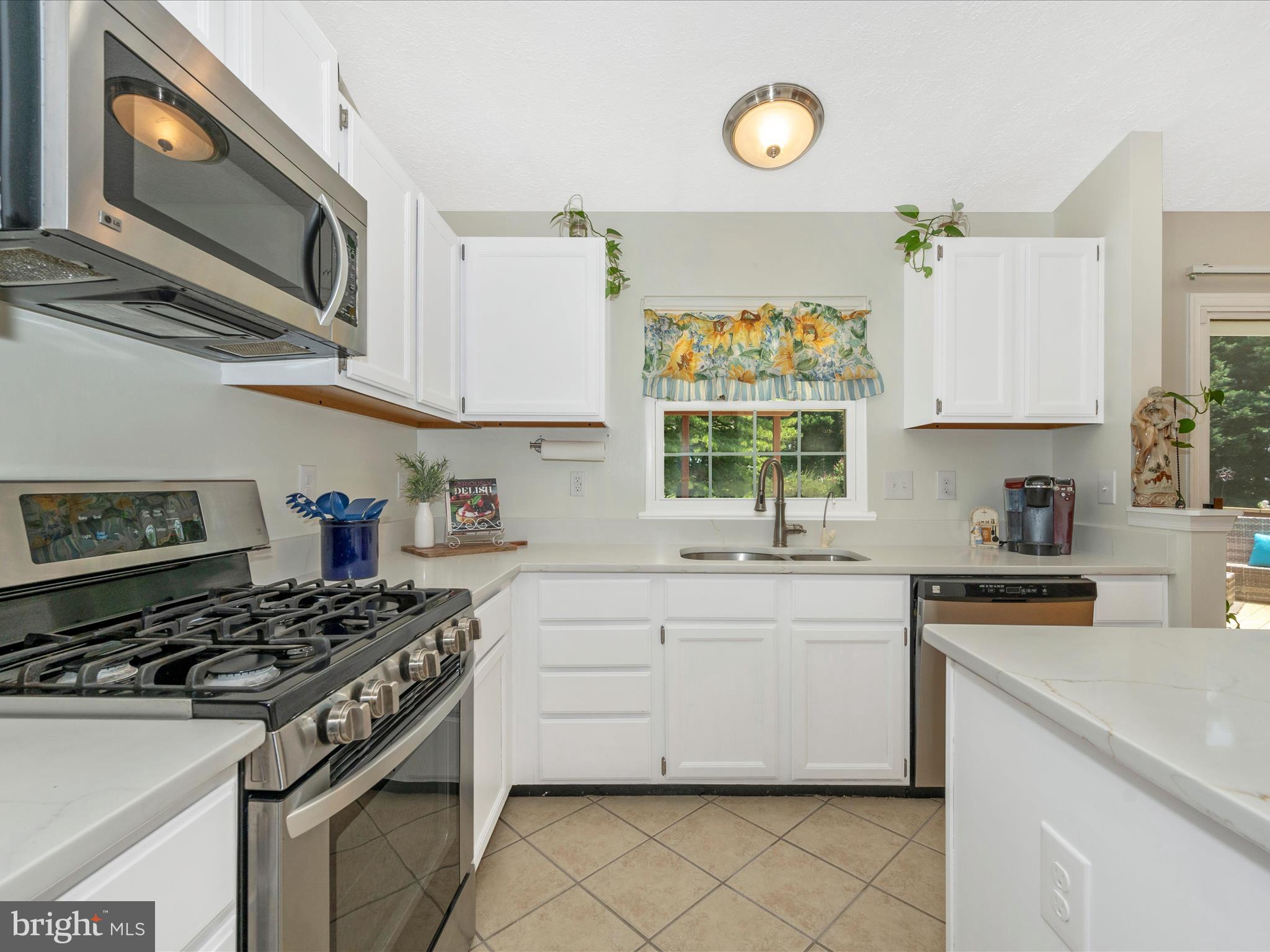 FREDERICKTOWNE VILLAGE - Residential