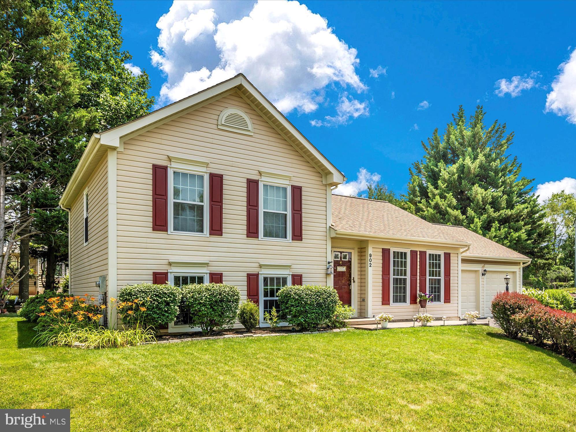 FREDERICKTOWNE VILLAGE - Residential