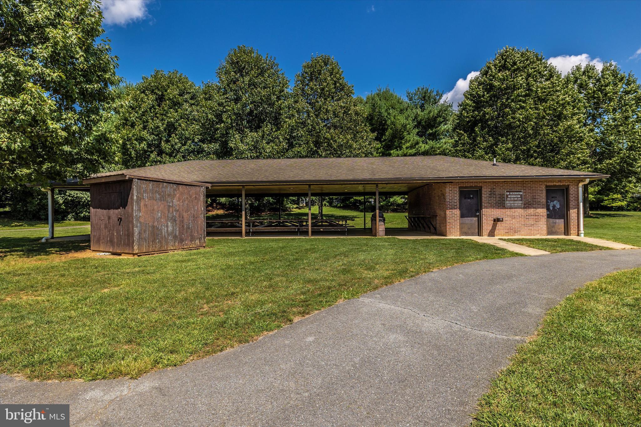 FREDERICKTOWNE VILLAGE - Residential